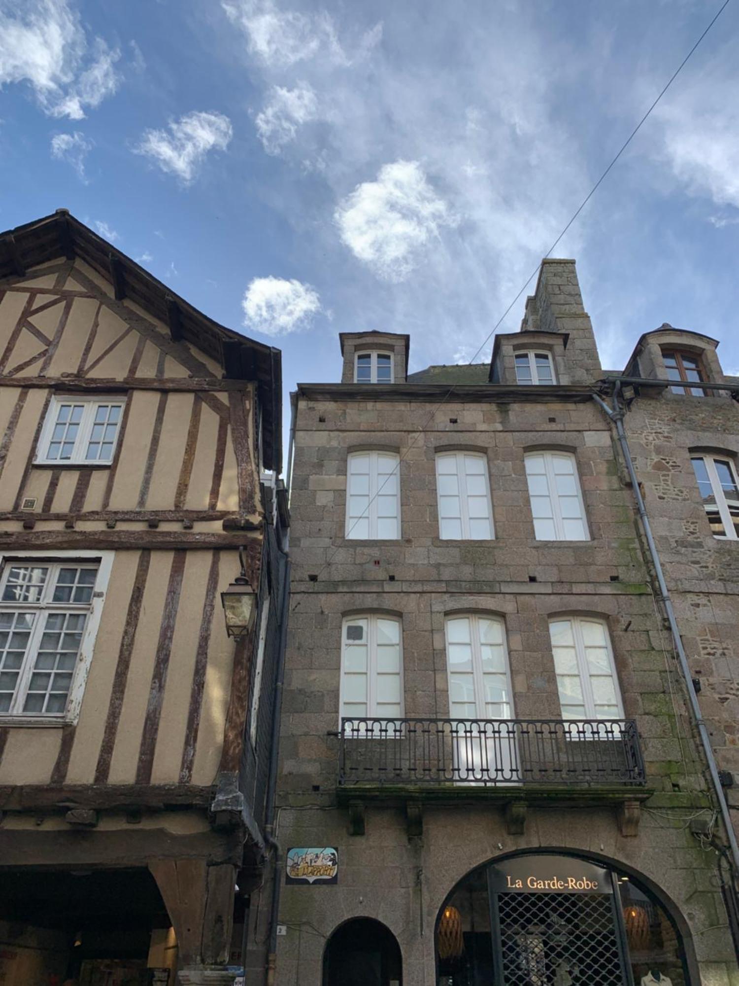 Le Grenier Studio De Charme Centre Historique Dinan Exterior foto